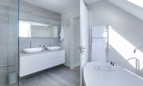 bathroom bathroom